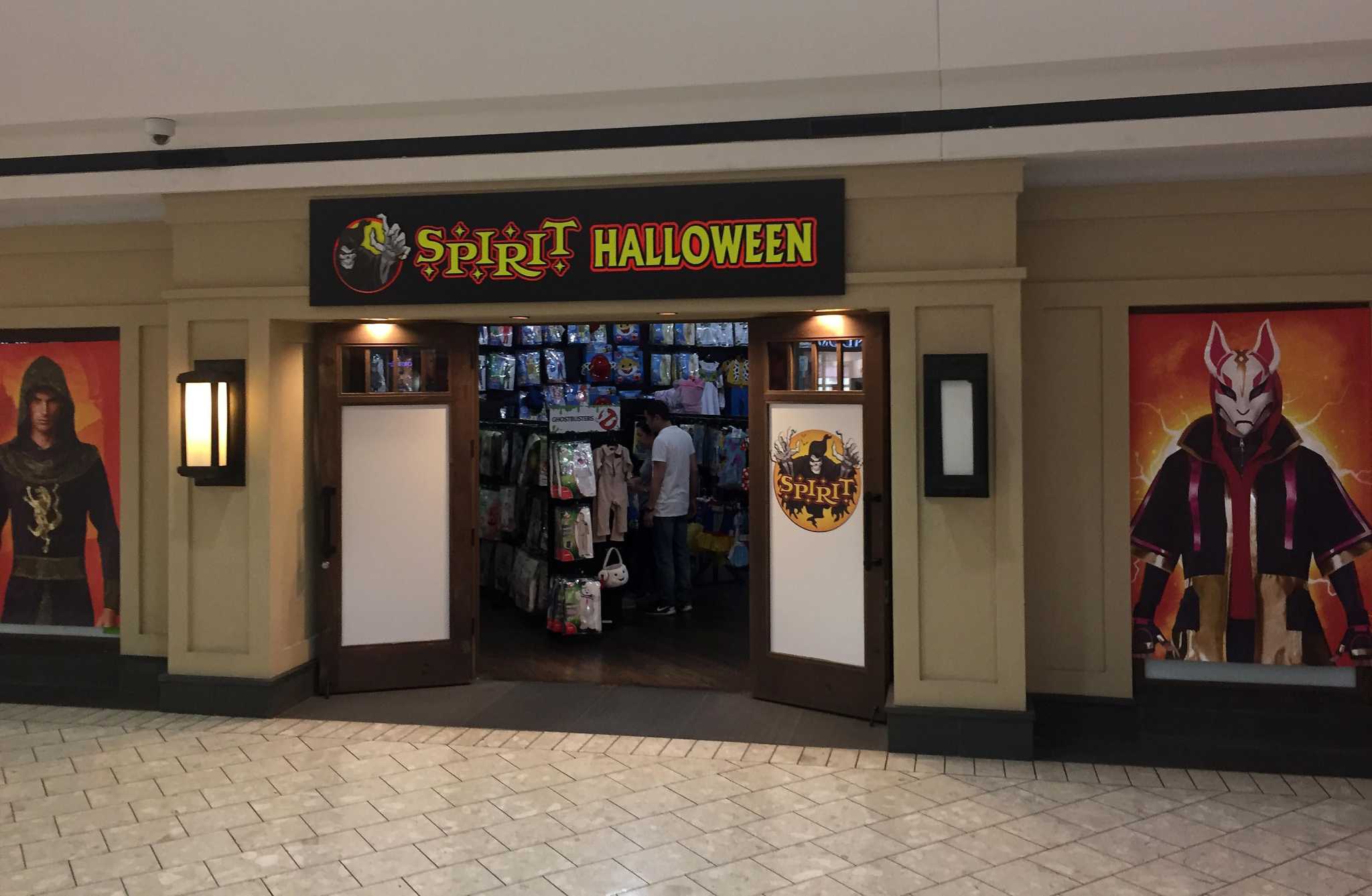 Halloween store pops up at Stamford mall