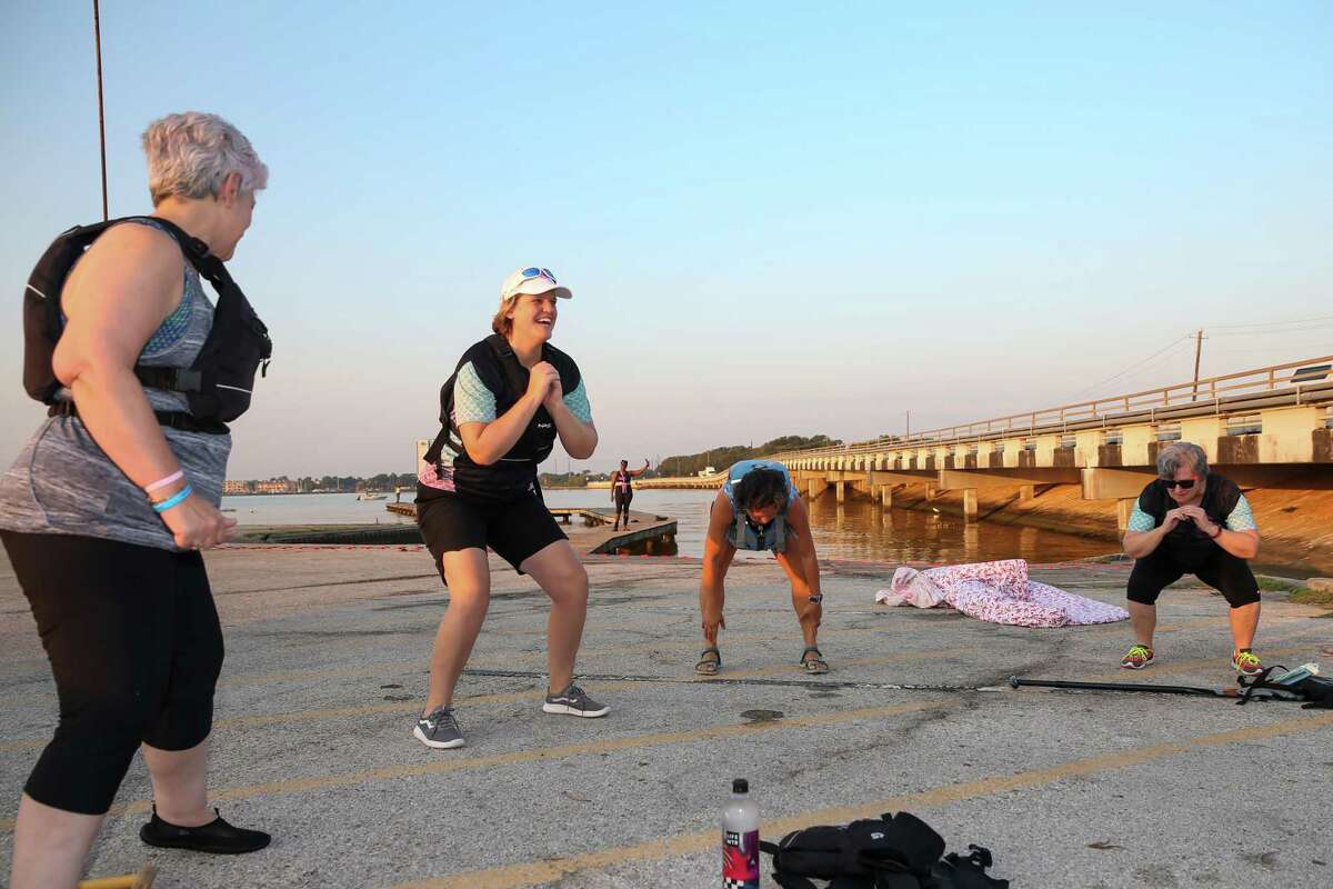 Houston’s Pink Phurree dragon boat raises breast cancer awareness