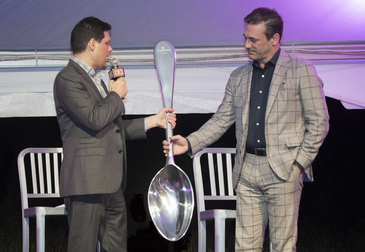 Actor Jon Hamm was the honored guest at the Mark Twain Library’s Pudd’nhead gala on Saturday, Sept. 28, 2019 in Redding, Connecticut. He is pictured here (right) with comedian Michael Ian Black.
