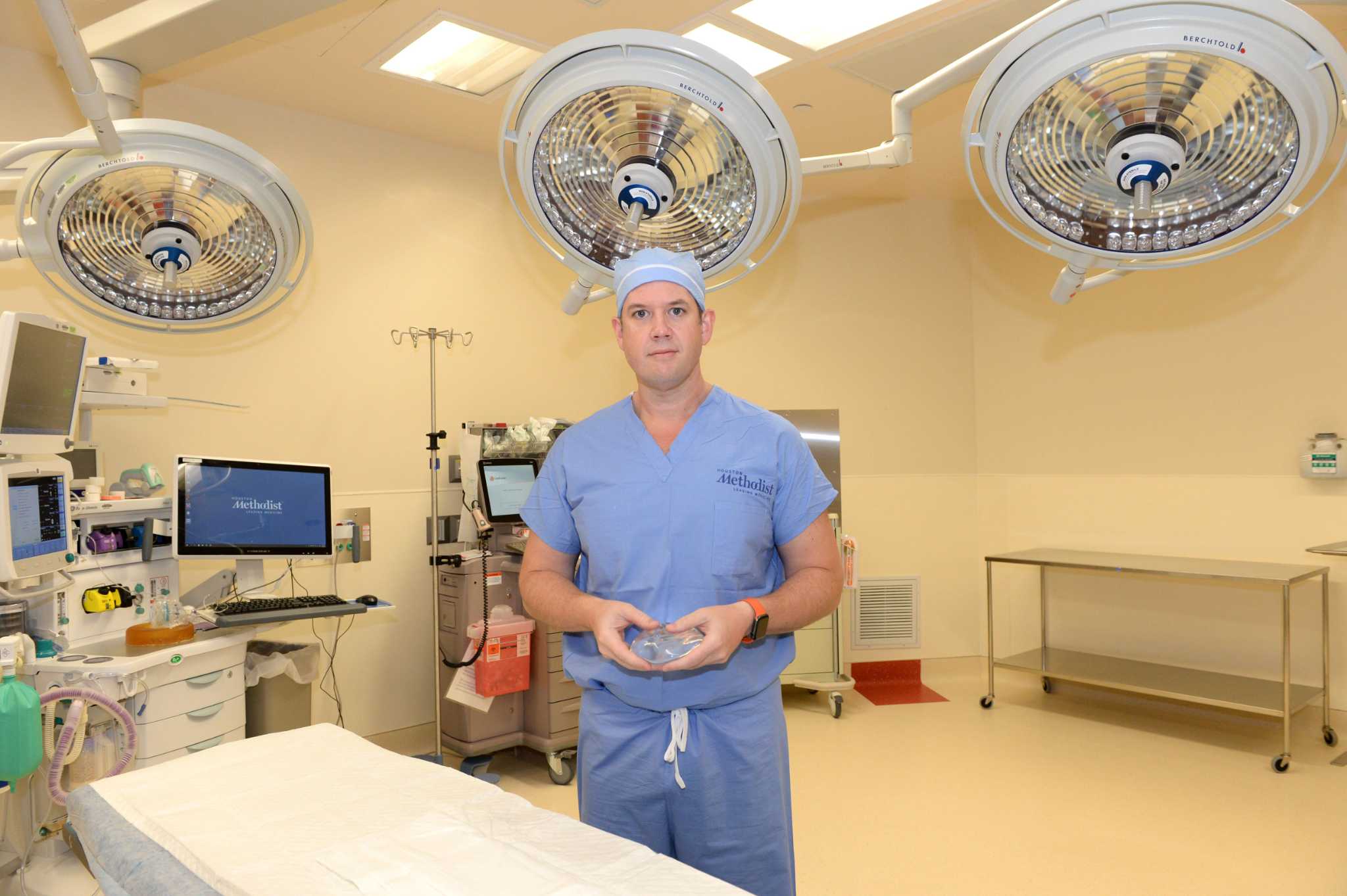 Surgeon talks of advances in breast reconstruction