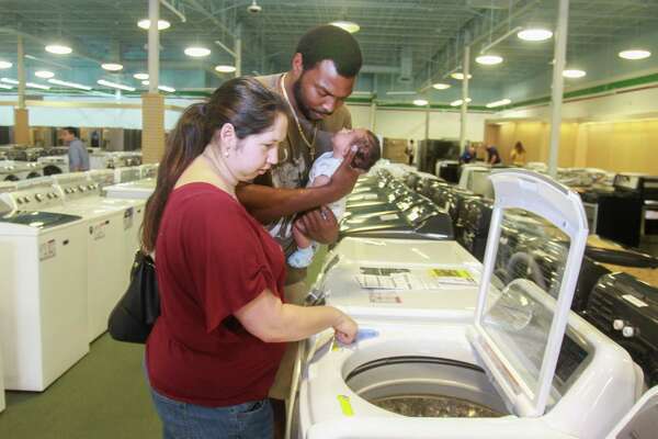 Best Buy opens Houston outlet to boost return on returns - 0