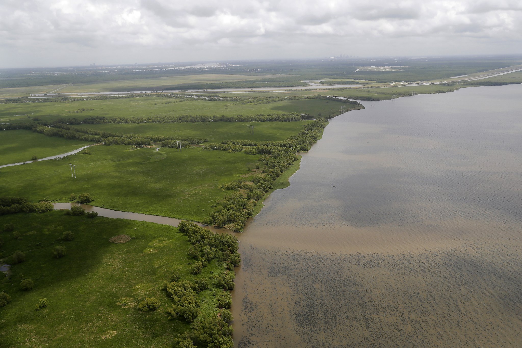 louisiana-hopes-to-fight-coast-erosion-by-mimicking-nature