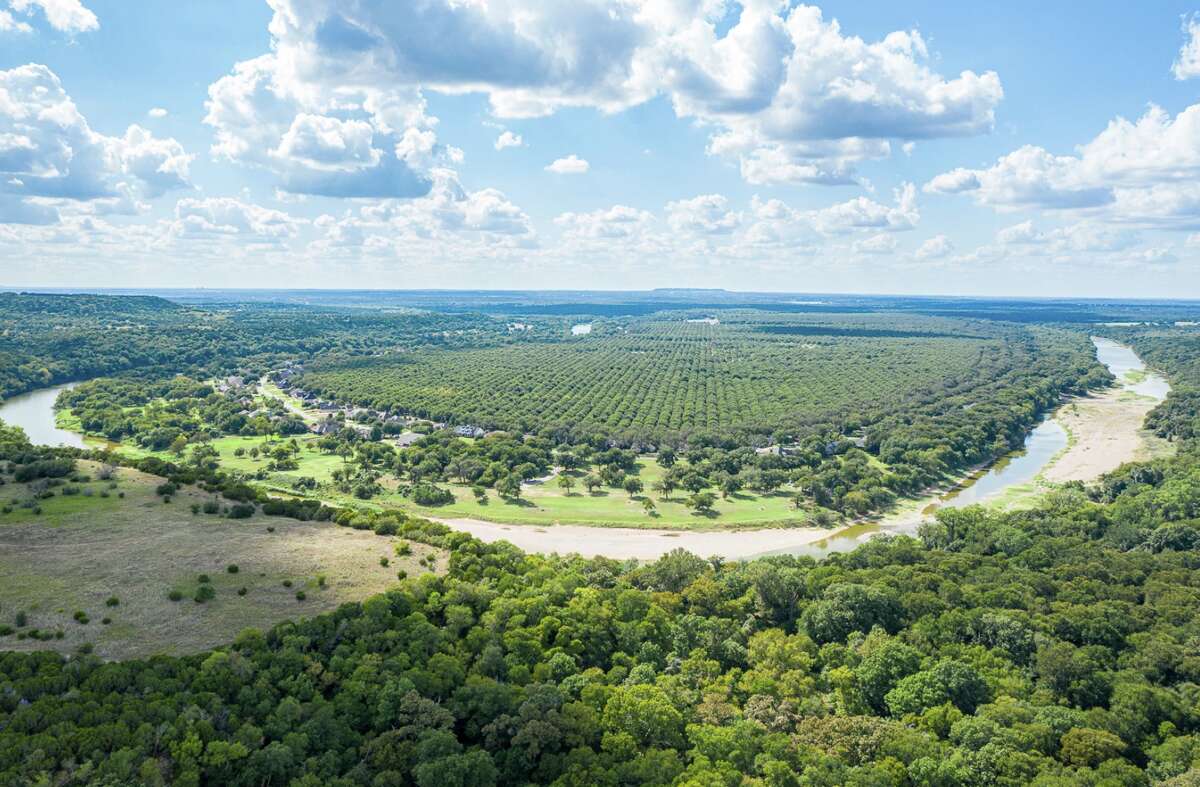 Brazos River's Texas Pecan Plantation up for sale