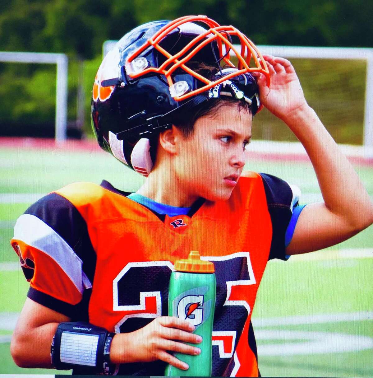 Ridgefield running back Matthew Kinsbourne has found an admirer down in Clemson, South Carolina. Clemson football coach Dabo Swinney delivered a personal video message congratulating the sixth grader on his run against New Canaan last week. “Clemson Tigers — your future home,” Swinney said to Matthew in the video.