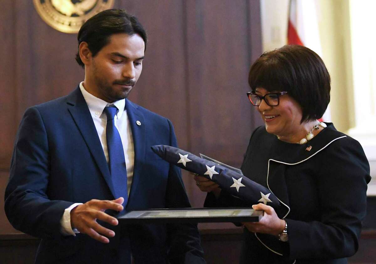 Four San Antonio veterans first to complete new specialty court in