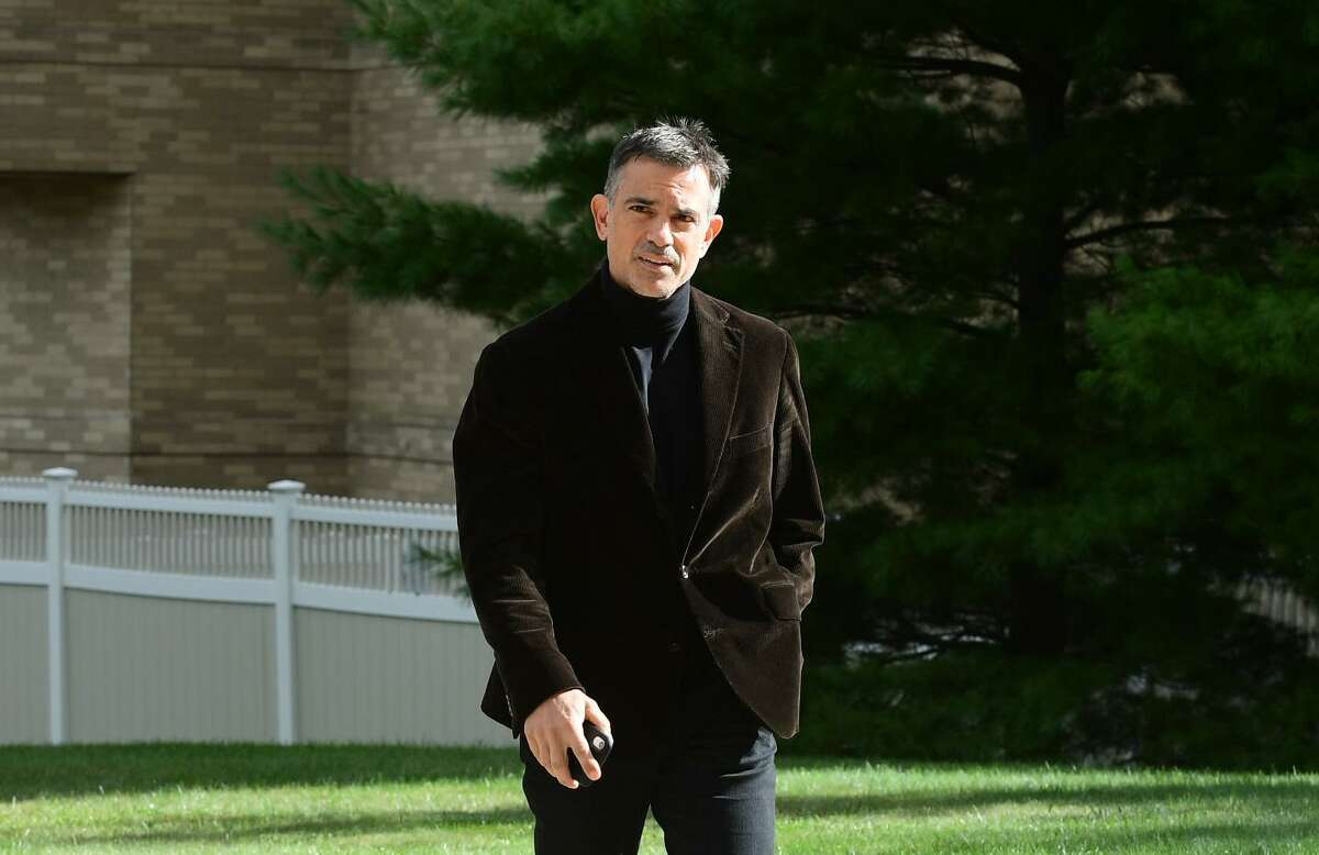 Fotis Dulos arrives Friday at the Stamford courthouse.