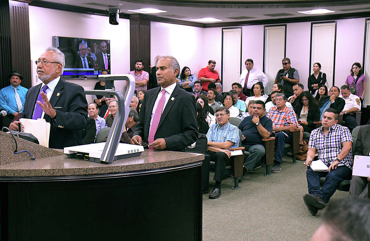 City of Laredo Health Department Director Dr.Hector F. Gonzalez andÂ  Utilities Director Riazul I. Mia spoke at a special meeting at city council chambers, Wednesday, October 2, 2019, detailing the Boil Water notice that happened throughout the city this weekend and continues in areas south and east of the city.
