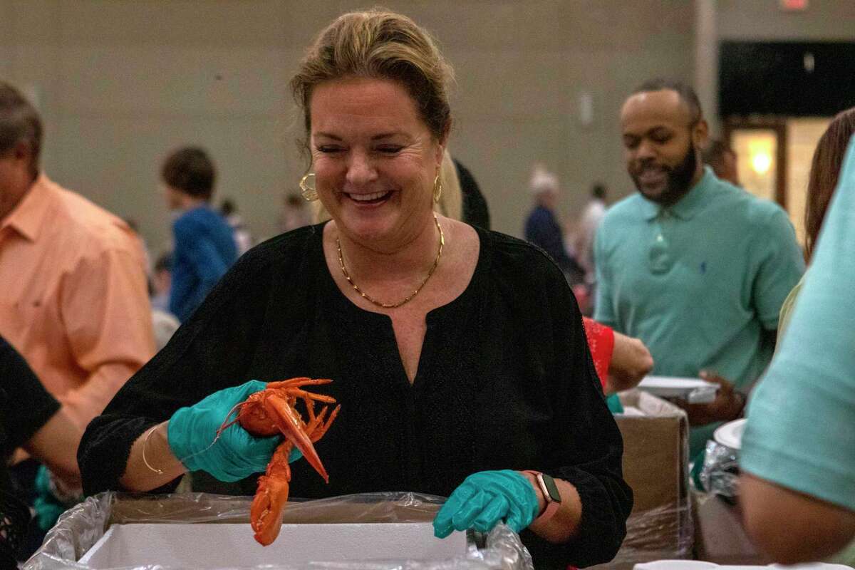 Conroe Chamber’s Lobsterfest pays tribute to Buster Bowers