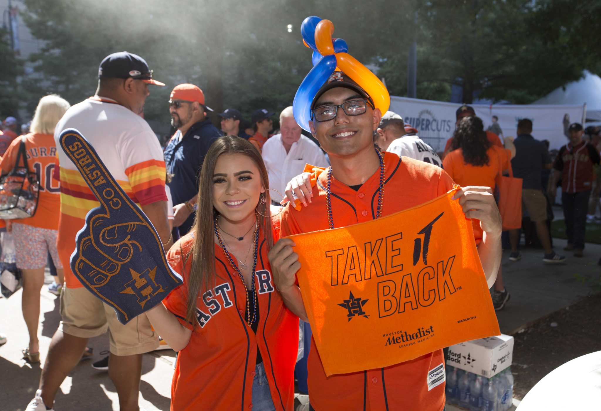 Astros fans celebrate postseason before Game 1 of ALDS