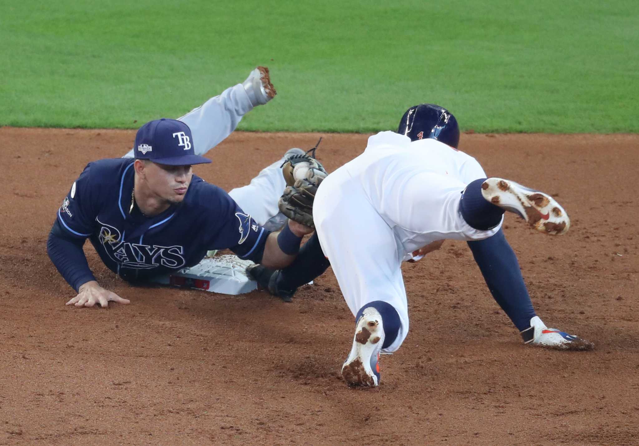 Double play! Astros' Josh Reddick and his wife are expecting twin