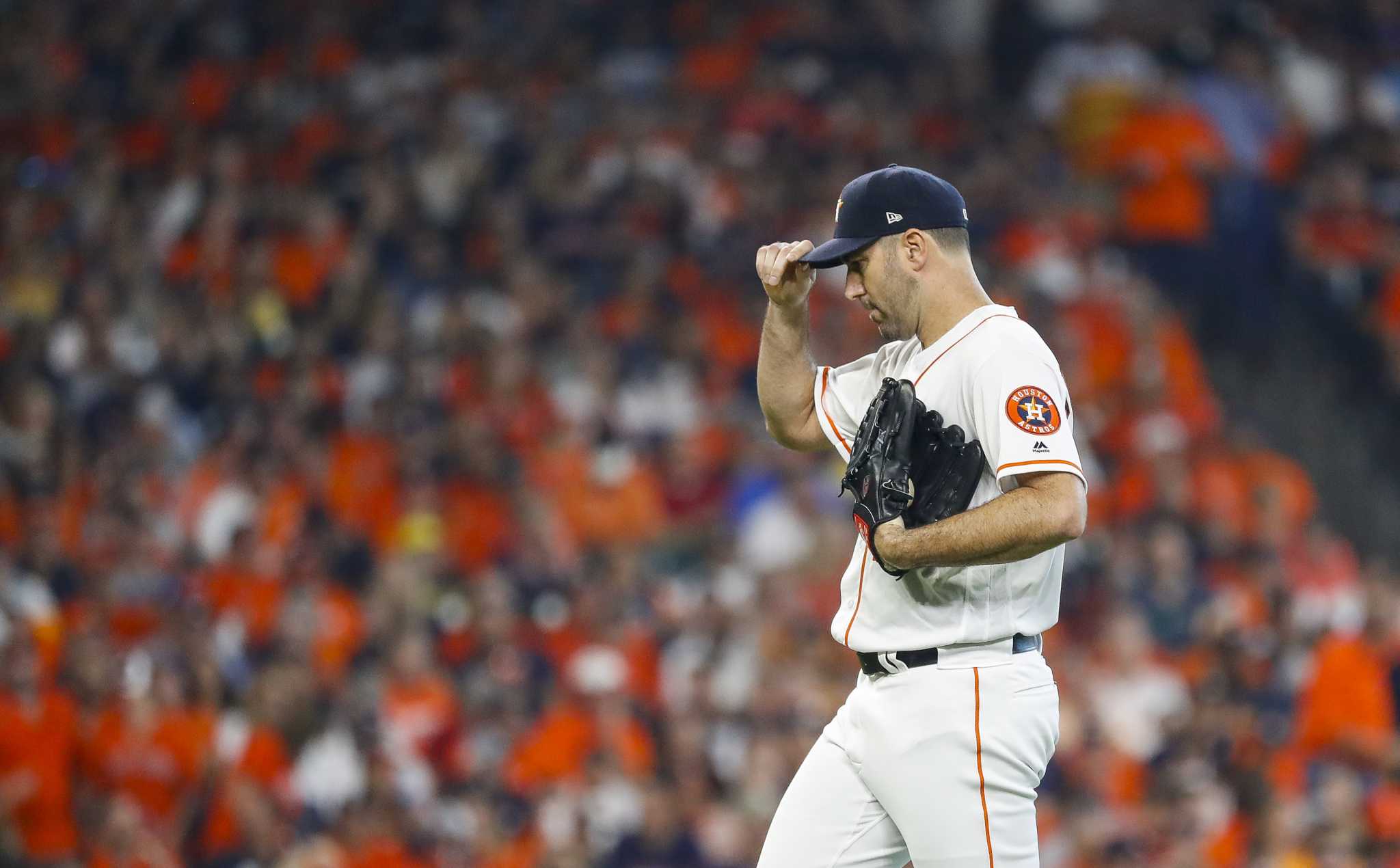 Double play! Astros' Josh Reddick and his wife are expecting twin