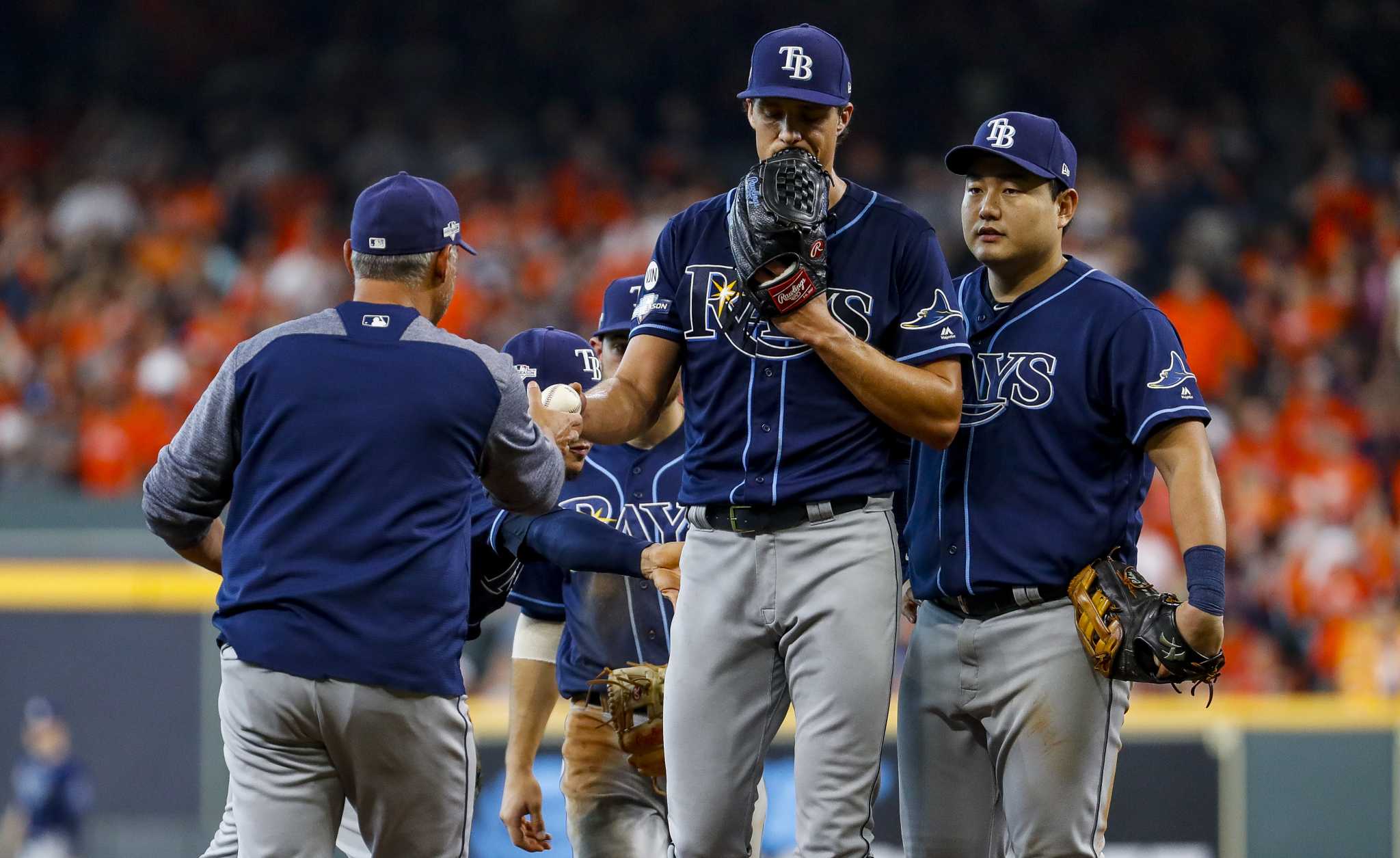 Double play! Astros' Josh Reddick and his wife are expecting twin