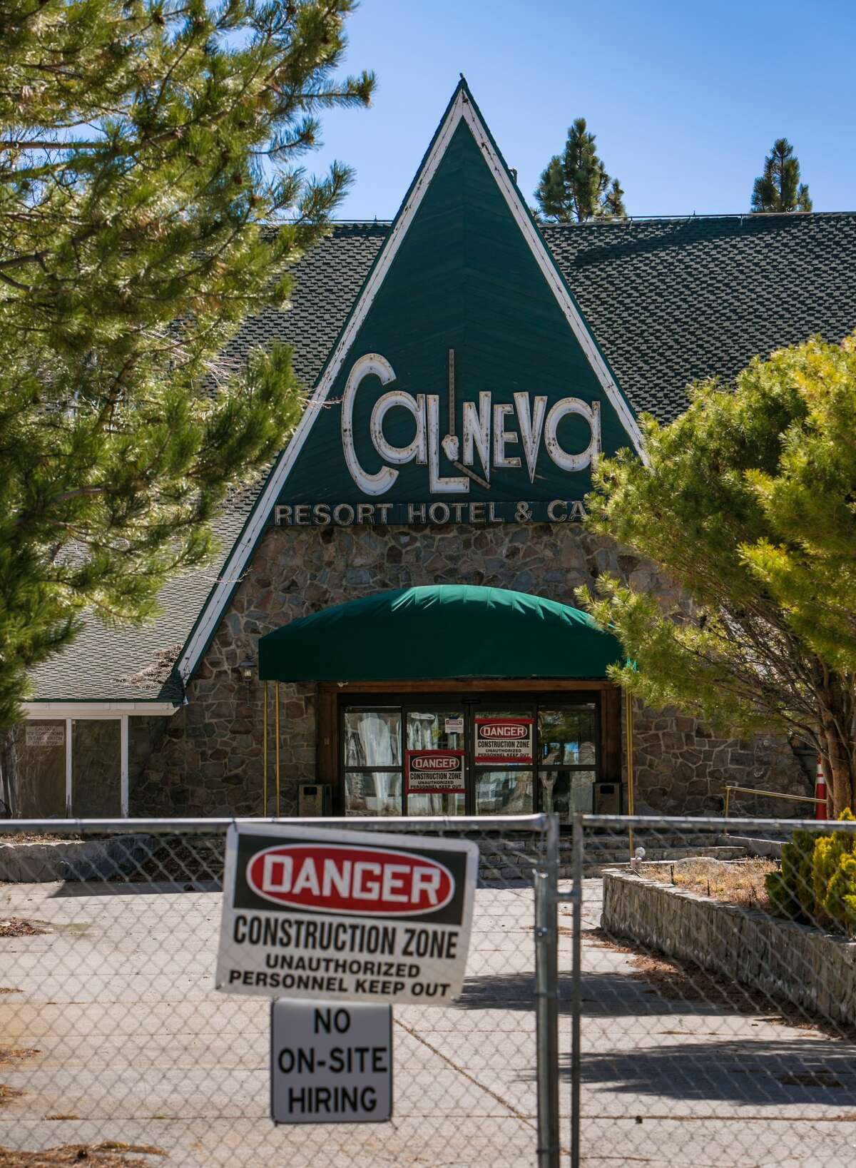 Mobsters, Marilyn and Sinatra The legendary Cal Neva Lodge is