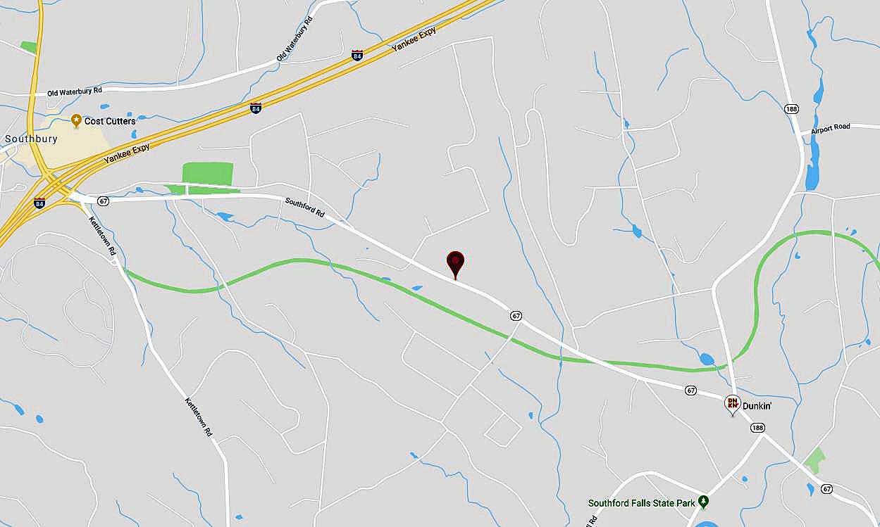 Newtown woman dies in Southbury crash