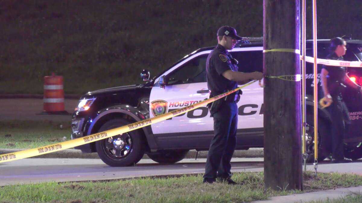 Store clerk killed during robbery on Houston's south side described as