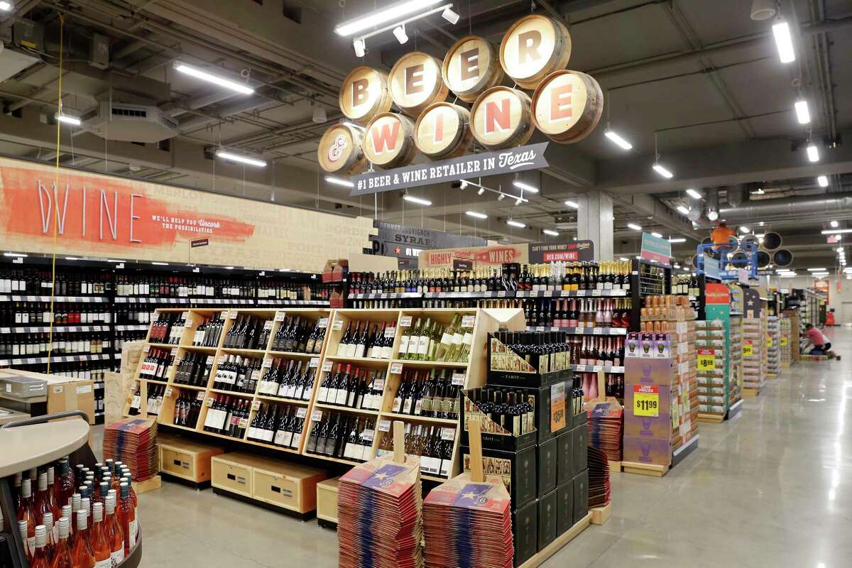 Check out HEB’s new Buffalo Heights grocery store