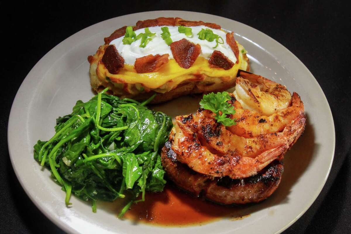Eugene’s Gulf Coast Cuisine carries on Danton’s Gulf Coast Kitchen