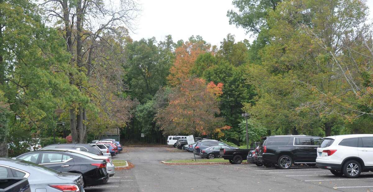 The planned new parking lot would be an extension at the far north end of the town's current Governor Street lot, and access would be through the current lot, from Governor Street.