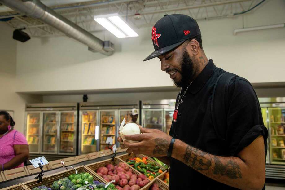 Veterans Get Free Lyft To Houston Food Bank Houston Chronicle