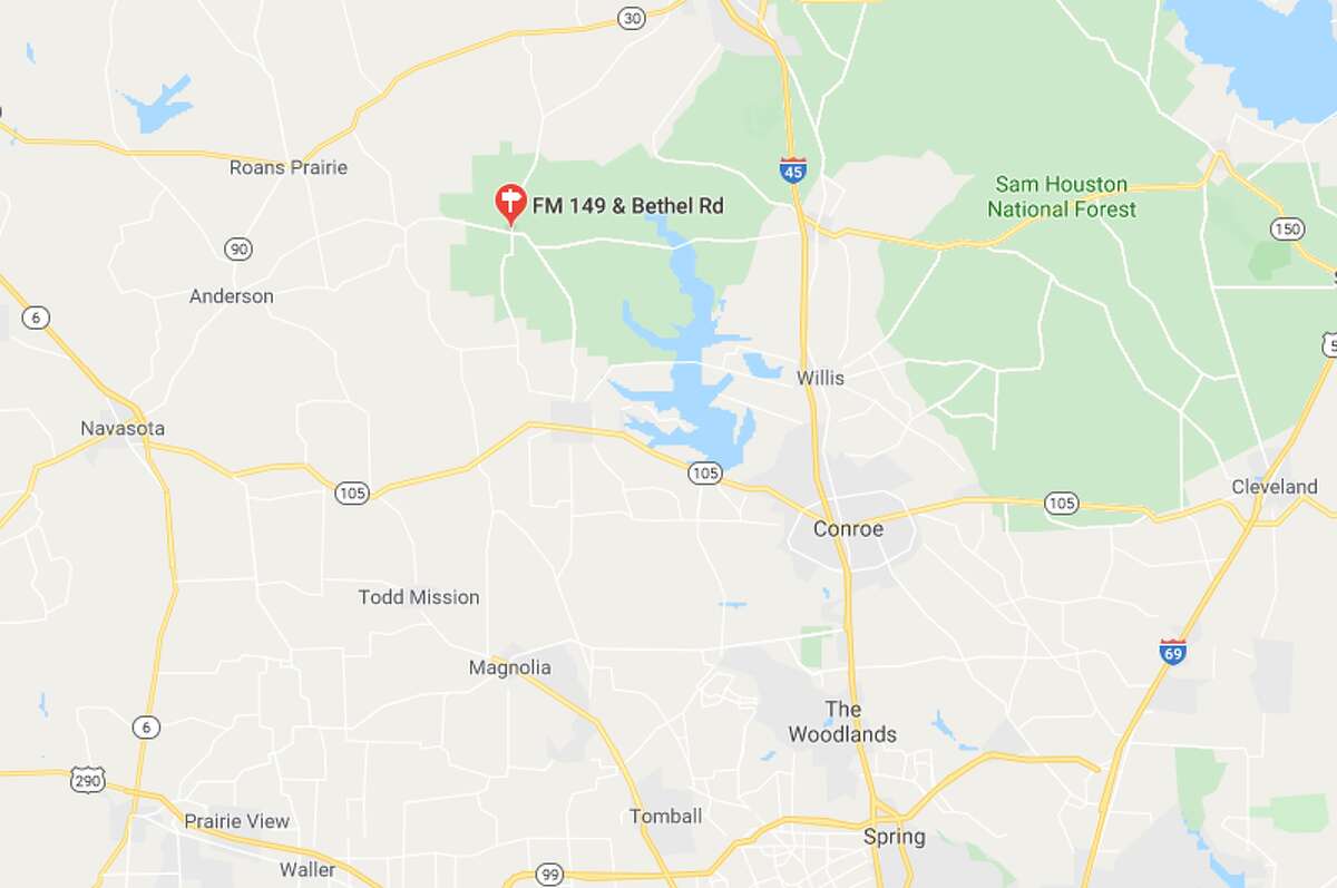 Huntsville ISD bus carrying football team crashes on the way to game in Huntsville ISD bus carrying football team crashes on the way to game in