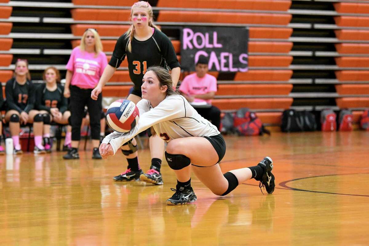 Shelton tops Cheshire in SCC volleyball clash