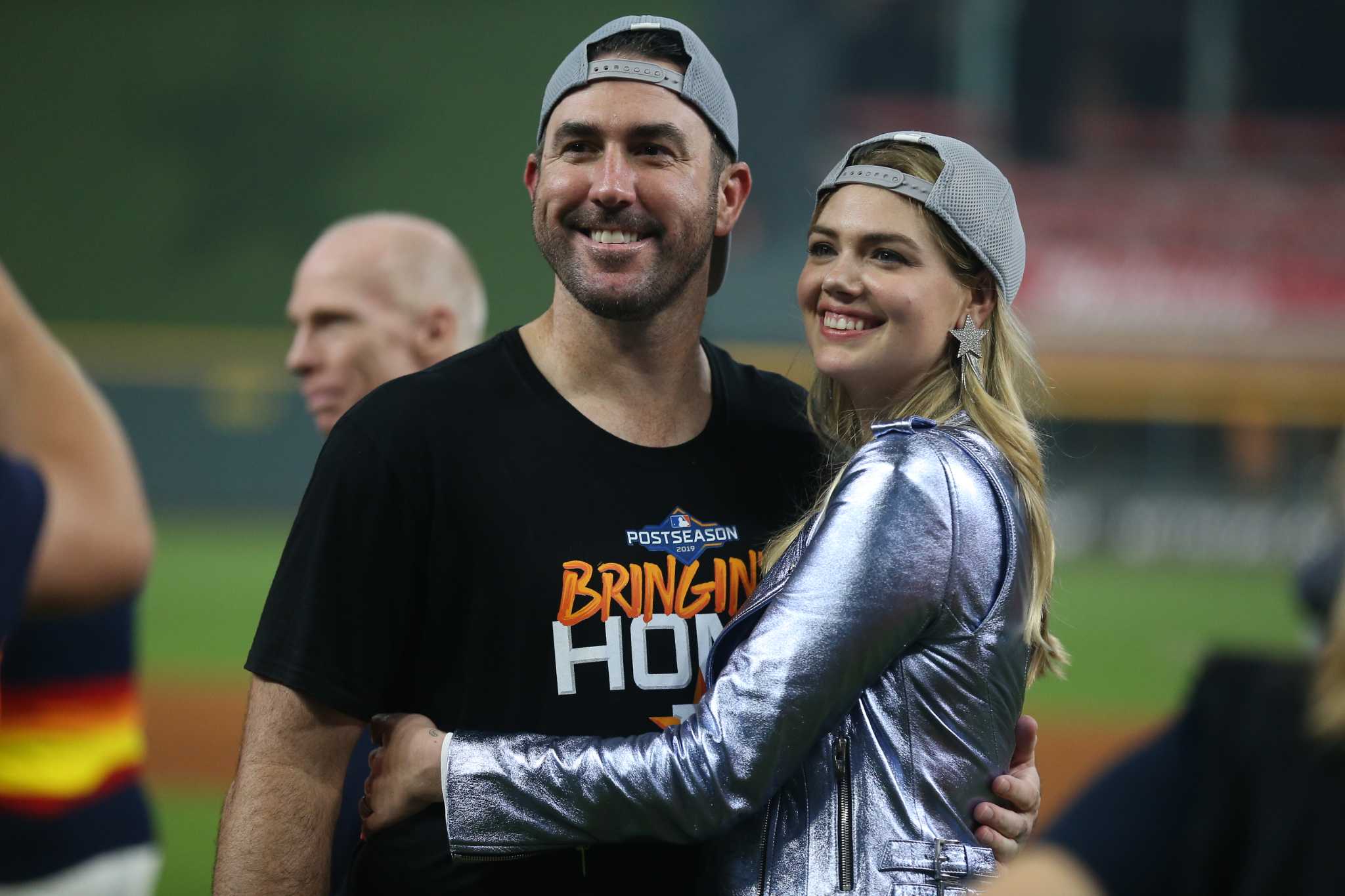 Astros Justin Verlander, Kate Upton party at Houston restaurant