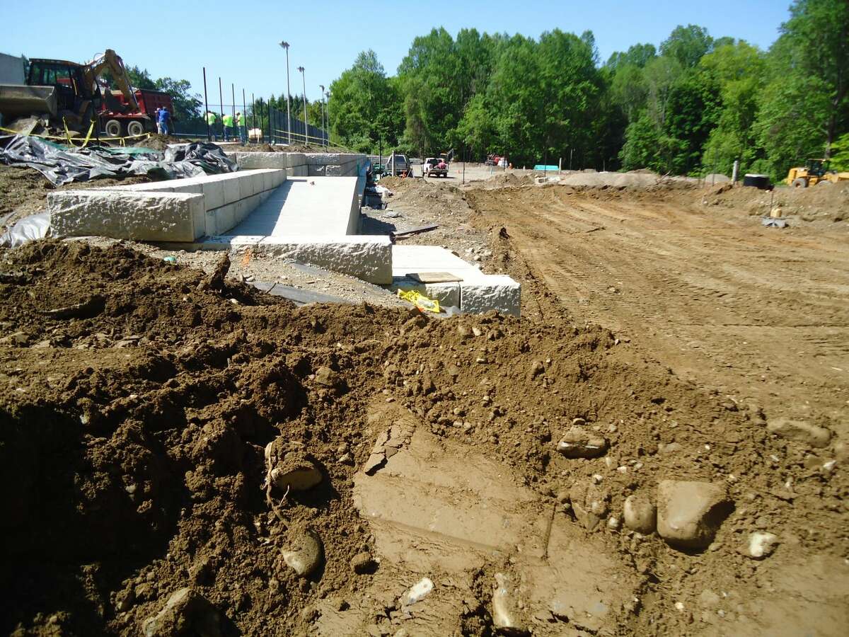 City officials in Milford say that a new pickleball and splash pad facility, now under construction in Eisenhower Park, should be open in early July 2018.