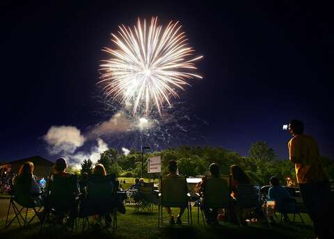 Connecticut Fireworks 2018 Milford Mirror