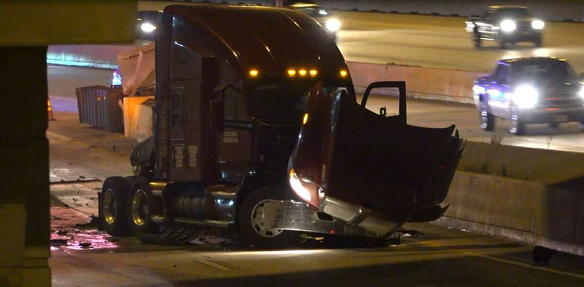 Crash Involving 18 Wheelers Snags Traffic On 610 West Loop At Interstate 10 West 3363