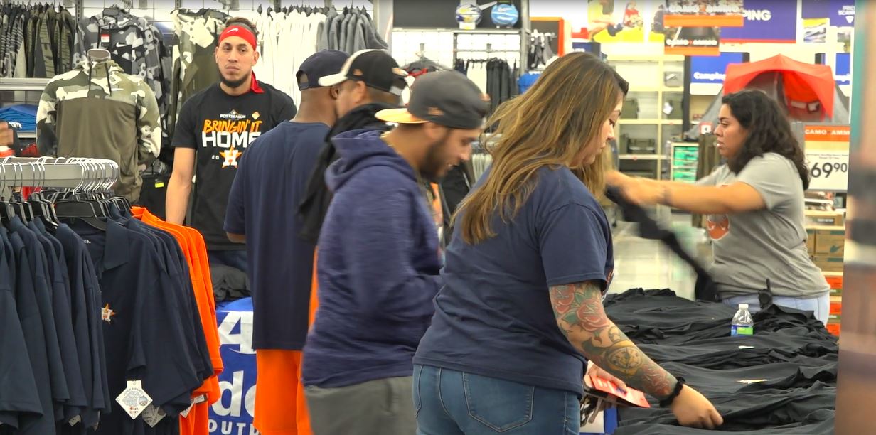 Academy Sports and Outdoors opens for fans to buy Astros championship gear, Advosports