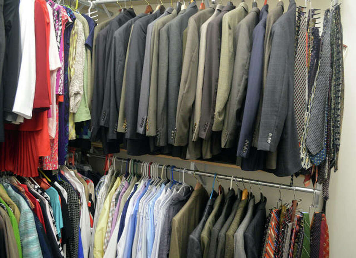 Cougar Career Closet helps SIUE students dress for success