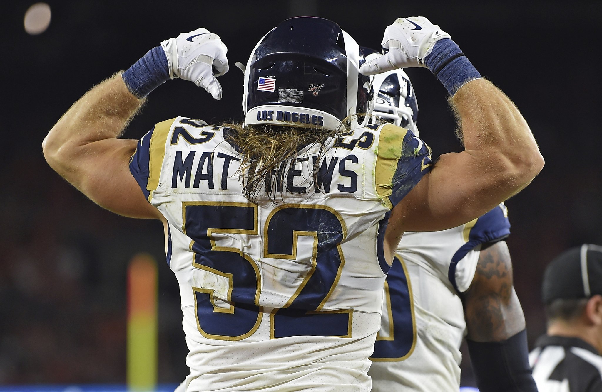 Clay Matthews 'rejuvenated' back on the outside