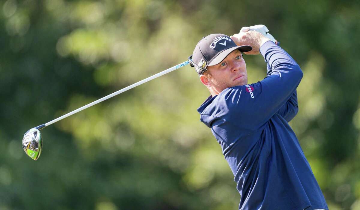 Peter Malnati takes Houston Open lead after a 65