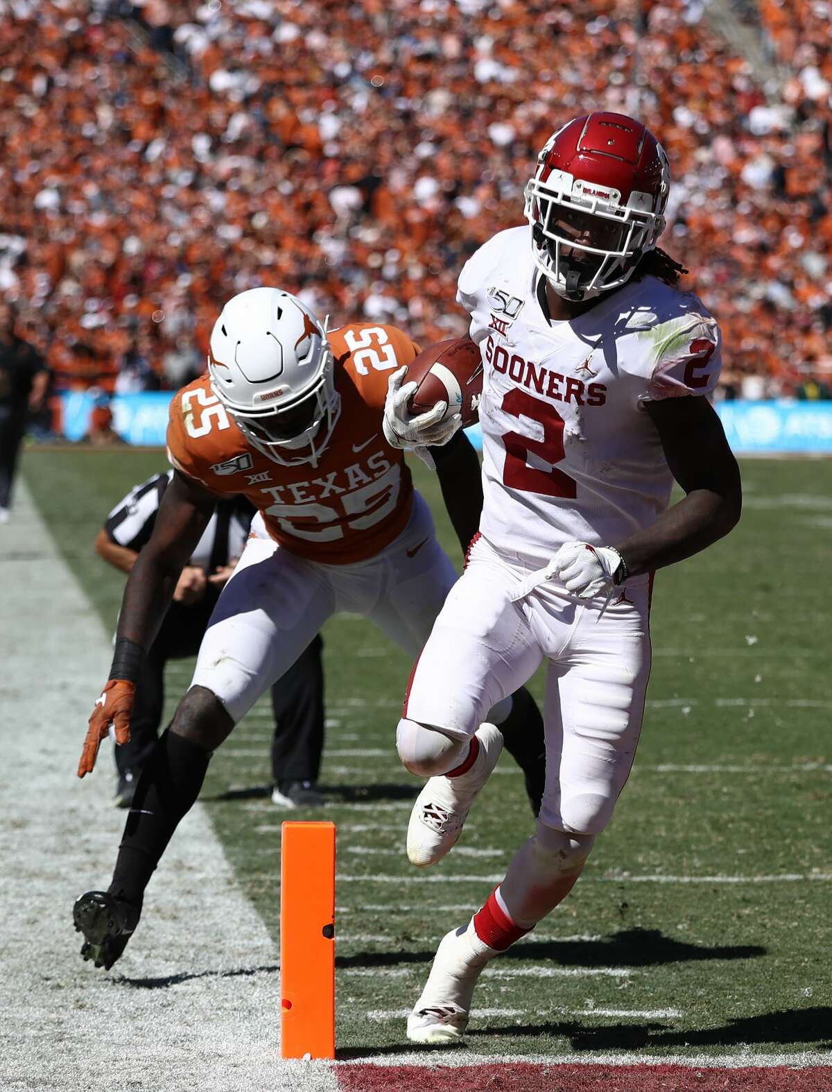 CeeDee Lamb, defense lift Oklahoma over Texas