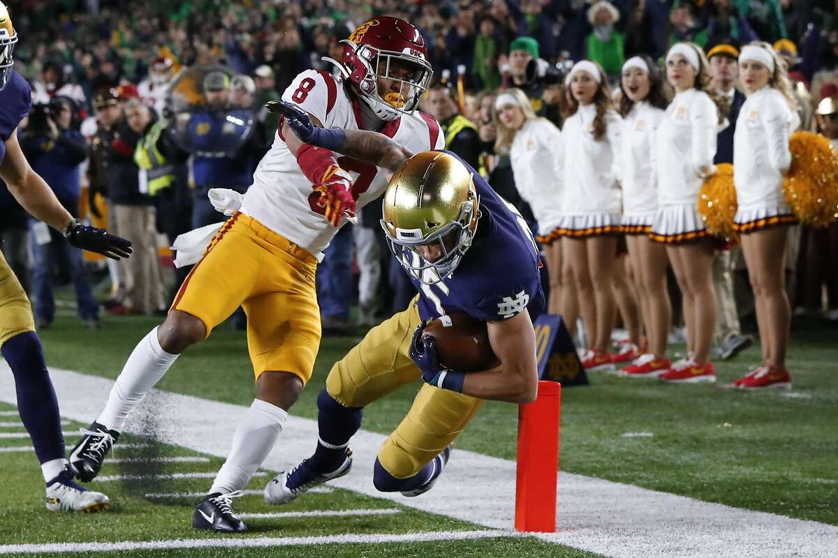 No. 9 Notre Dame holds off USC