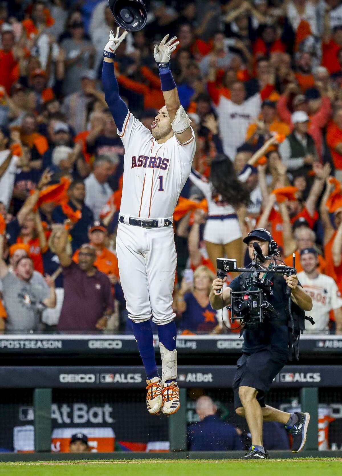 The Must See Baseball Series: Correa'S Houston Return! - qrkhizc