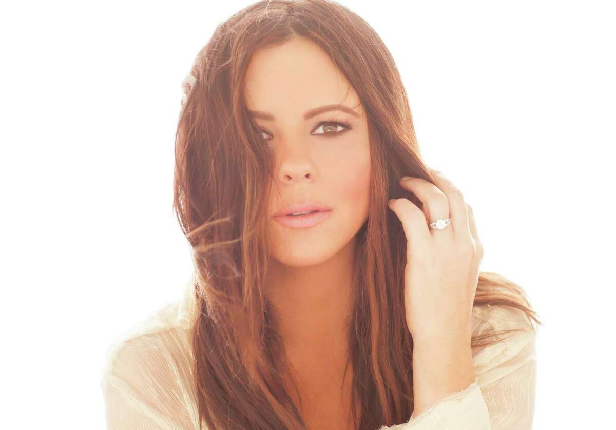 Sara Evans