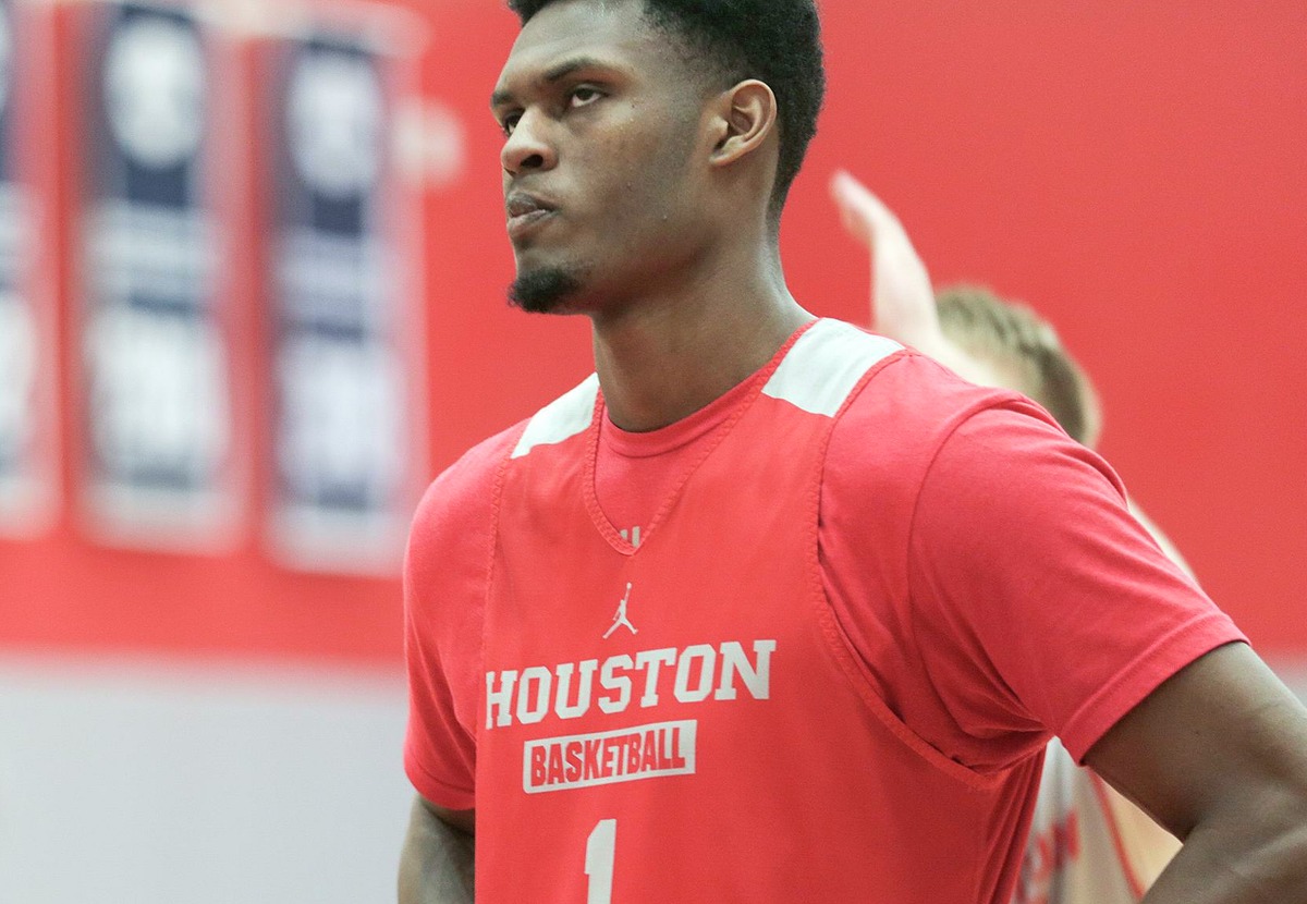 Senior center Chris Harris Jr. made all four of his free throws as UH opened AAC play with a victory over Central Florida on Friday.