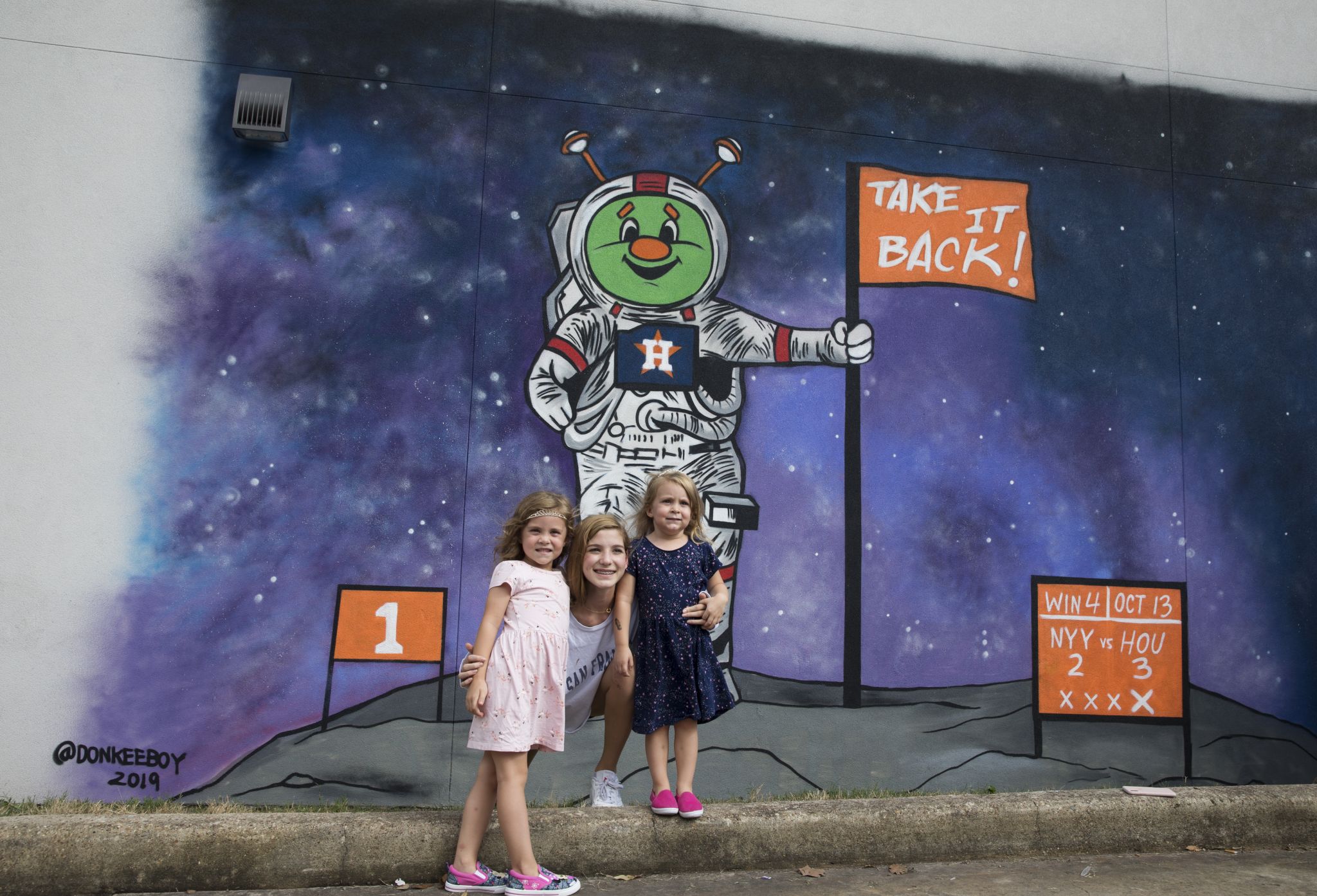 Where to Find the 2019 Houston Astros Postseason Murals – It's Not