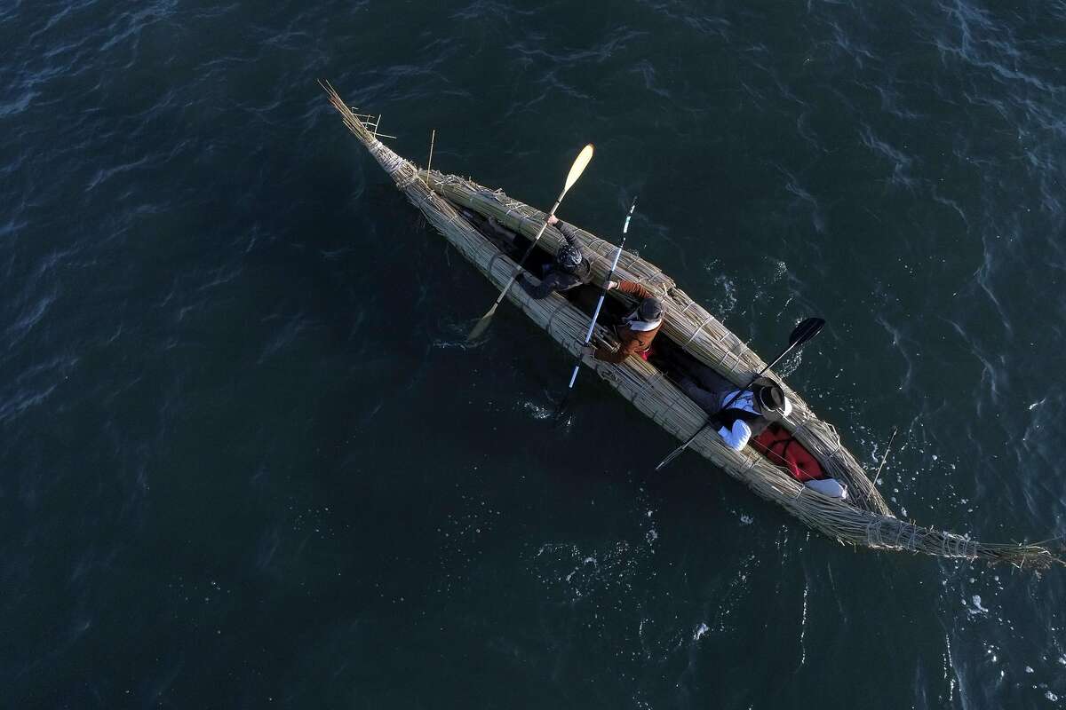 Old technique takes new tule reed boat to Alcatraz to mark Indian ...