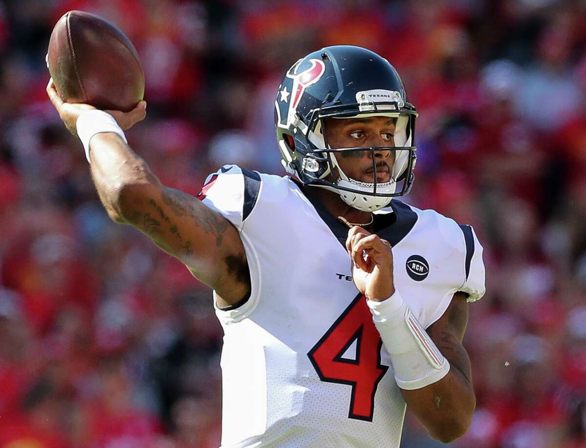 Deshaun Watson throws three TD passes to lead the Houston Texans