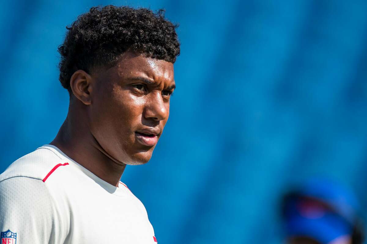 ORCHARD PARK, NY - SEPTEMBER 22: Zay Jones #11 of the Buffalo Bills warms up before the game against the Cincinnati Bengals at New Era Field on September 22, 2019 in Orchard Park, New York. Buffalo defeats Cincinnati 21-17. ~~