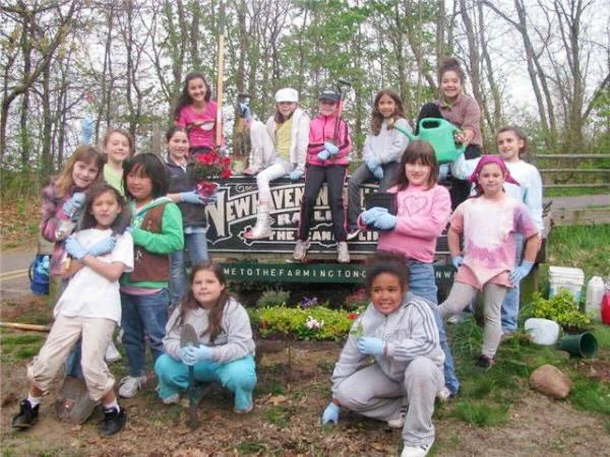 Submitted Photo Hamden Girl Scout troop 60761 members Gillian Kashuba, Lexi Sims, Grace Ford, Lillie Policano,Isabella Collins, Emily Dryfoos, Emily Demanchyk, Marilyn Senger, Allie Antonucci, Ashley Feliconio, Jocelyn Dryfoos, Katrina Warren, Caitlyn Sims and Andrea Reyes.