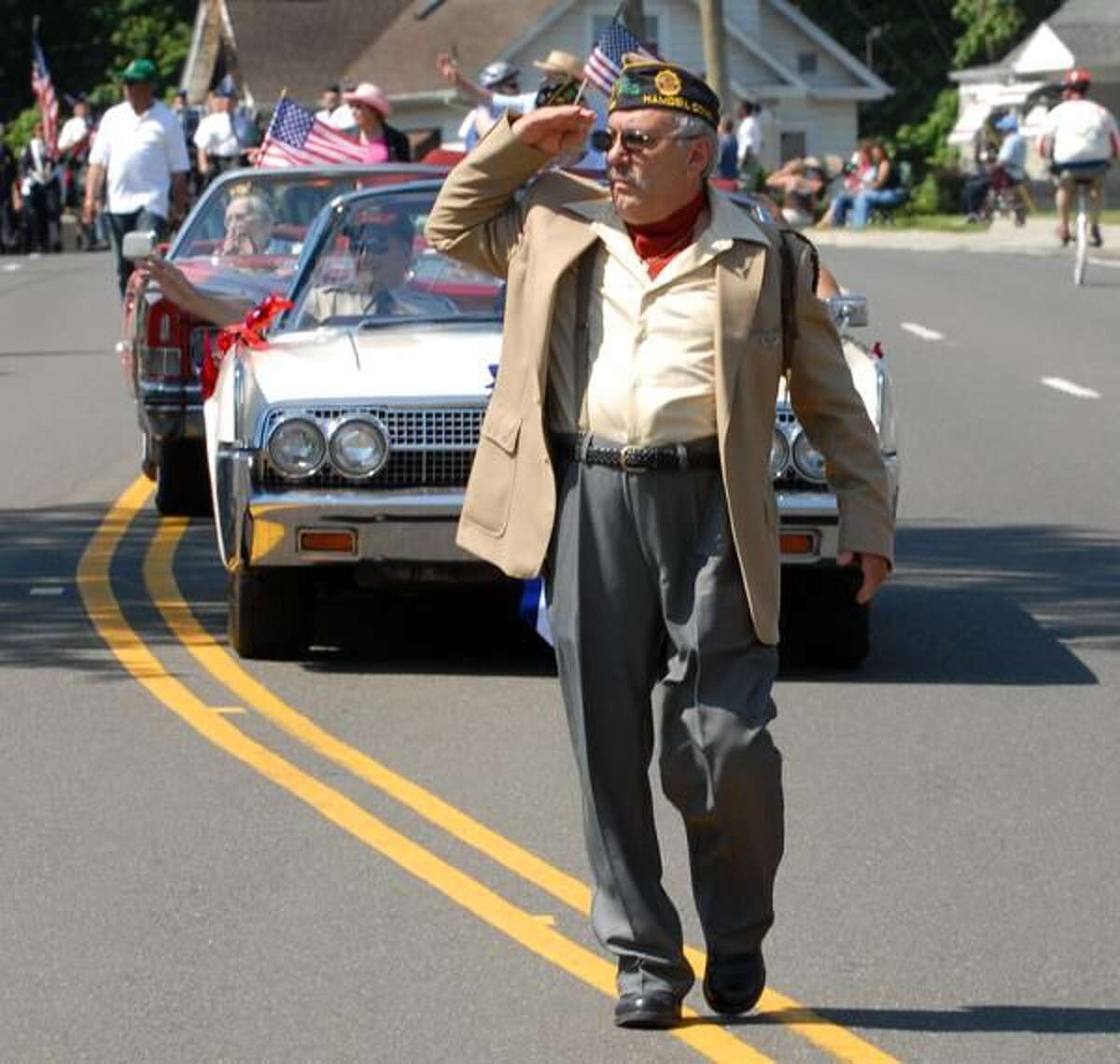 Hamden marks Memorial Day with parade, wreathlaying ceremony