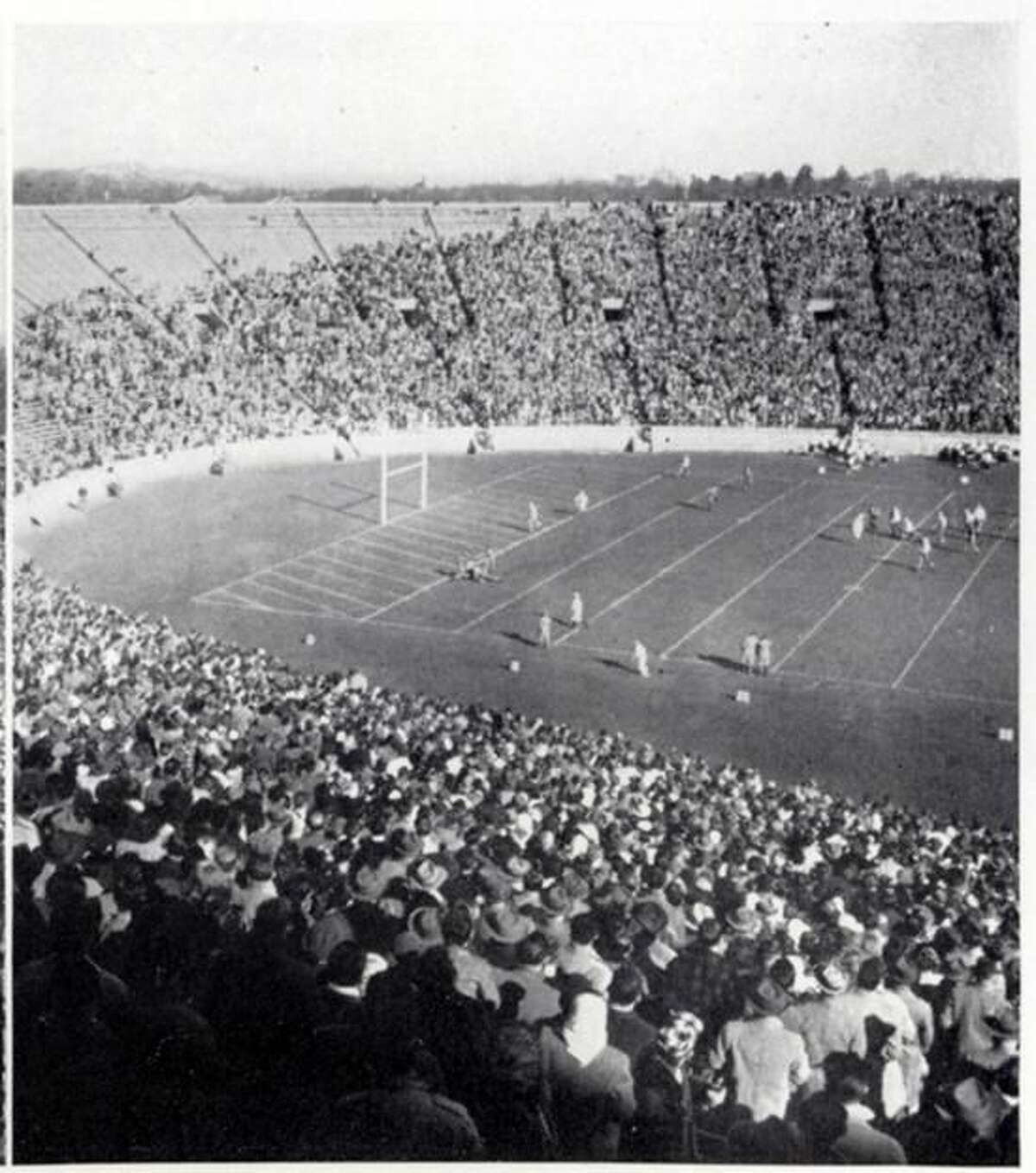 NEW HAVEN 200: New York Giants called Yale Bowl home from 1973-74