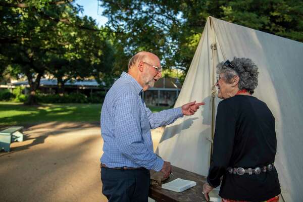 Alamo Author Sees Texas History As A Big Wonderful Thing Expressnews Com