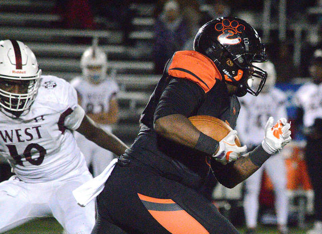 Football Tigers Preparing For Panthers The Edwardsville