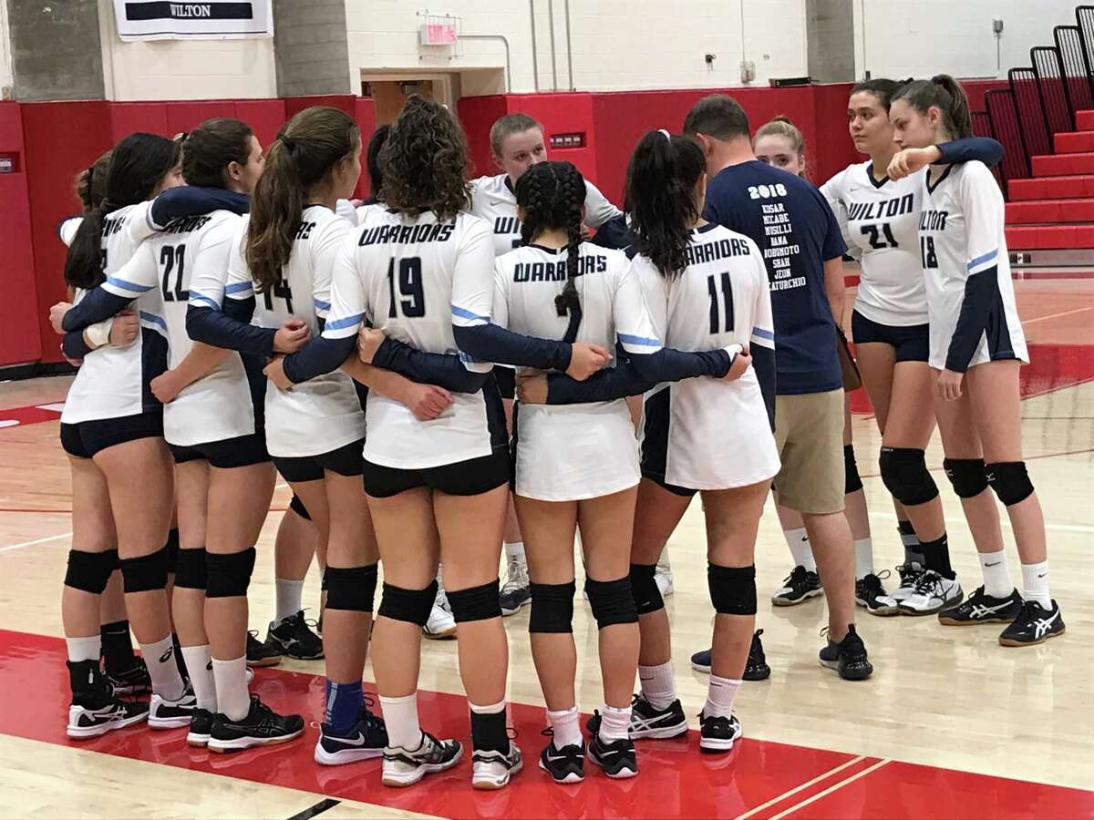 Greenwich girls volleyball team sweeps Wilton, improves its record to 131