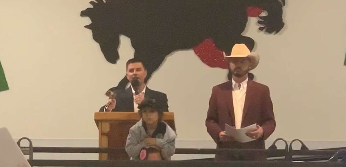 During the Brazoria Co. Fair junior livestock auction, 7-year-old Abigail Arias, lovingly known as ‘Officer Abigail’ for her courageous aspirations to be a police officer, was shown an enormous amount of support from crowds.