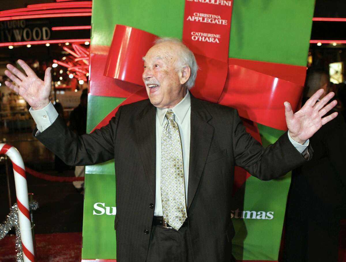 FILE - This Oct. 14, 2004 file photo shows actor Bill Macy at the premiere of the movie "Surviving Christmas," in the Hollywood section of Los Angeles. Macy, who starred opposite Bea Arthur in the 1970s sitcom “Maude," died Thursday Oct. 17, 2019 in Los Angeles, friend Matt Beckoff said Friday. (AP Photo/Mark J. Terrill, File)